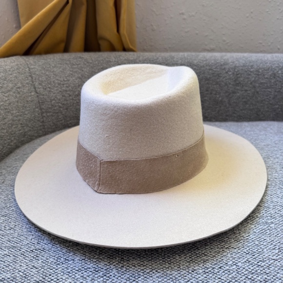 Wyeth 'Dylan" Wool Hat O/S - Picture 2 of 3